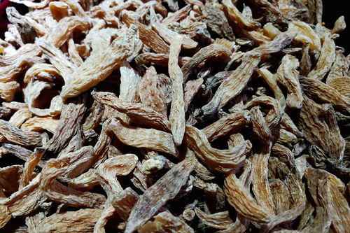 辣木籽 天麻 三七 瑪卡 展銷會(huì)上滋補(bǔ)壯陽(yáng)飲品 購(gòu)買服用需小心